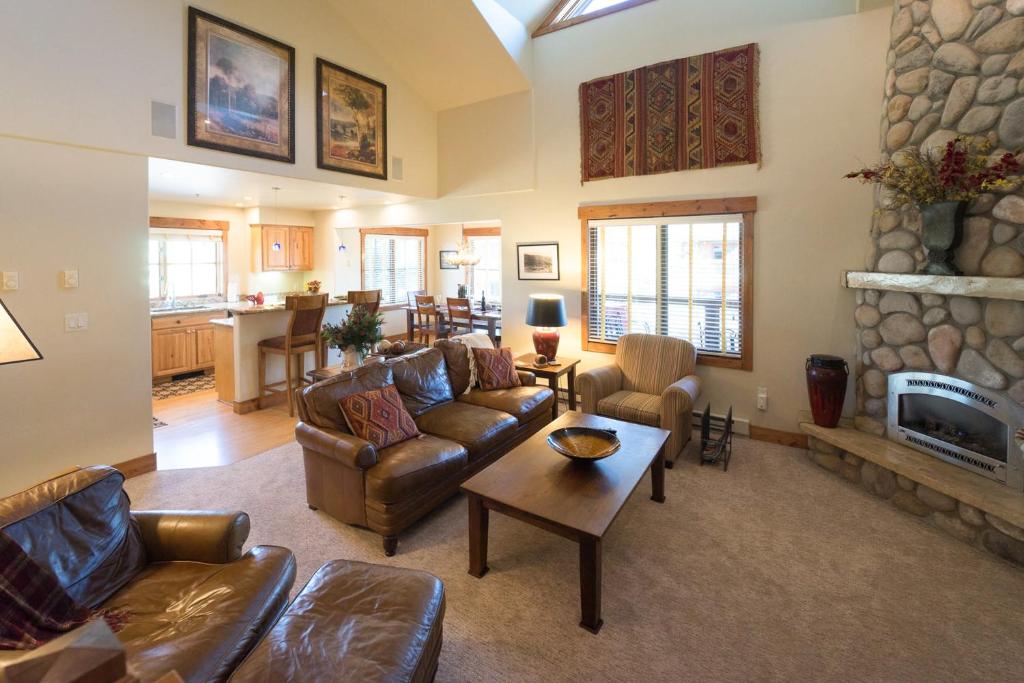 Pines at Orehouse 301 PH2, Steamboat Springs