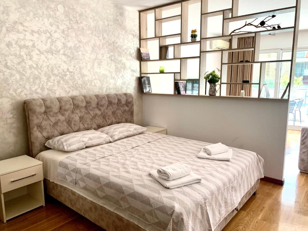 Holiday apartments Petrovac - 1