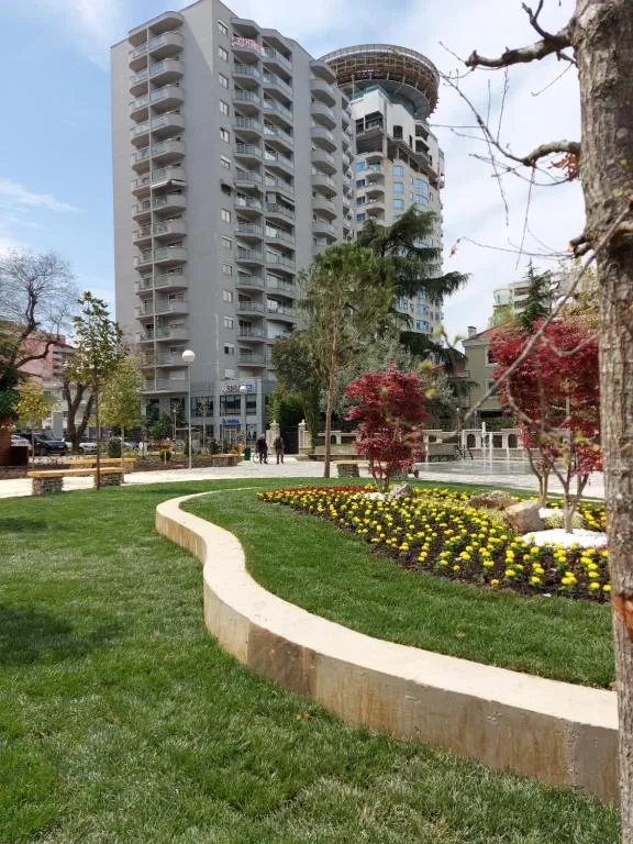 Mulaj Hotel, hotel in Tirana