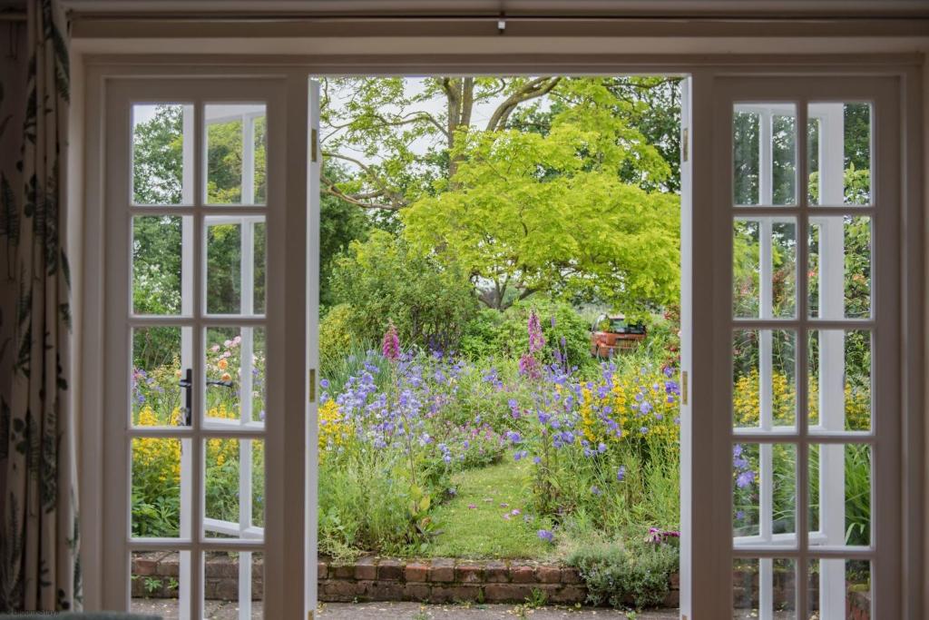 Plum Pudding Stables by Bloom Stays, Faversham up to 25 OFF