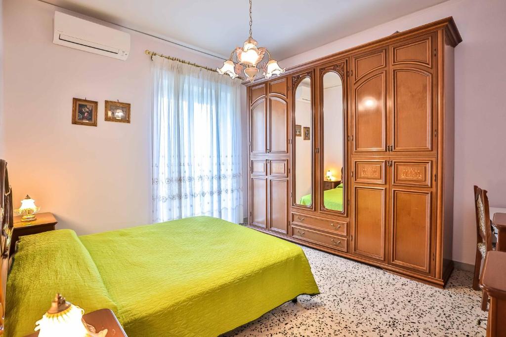 Apartment with 4 bedrooms in Amalfi, Amalfi