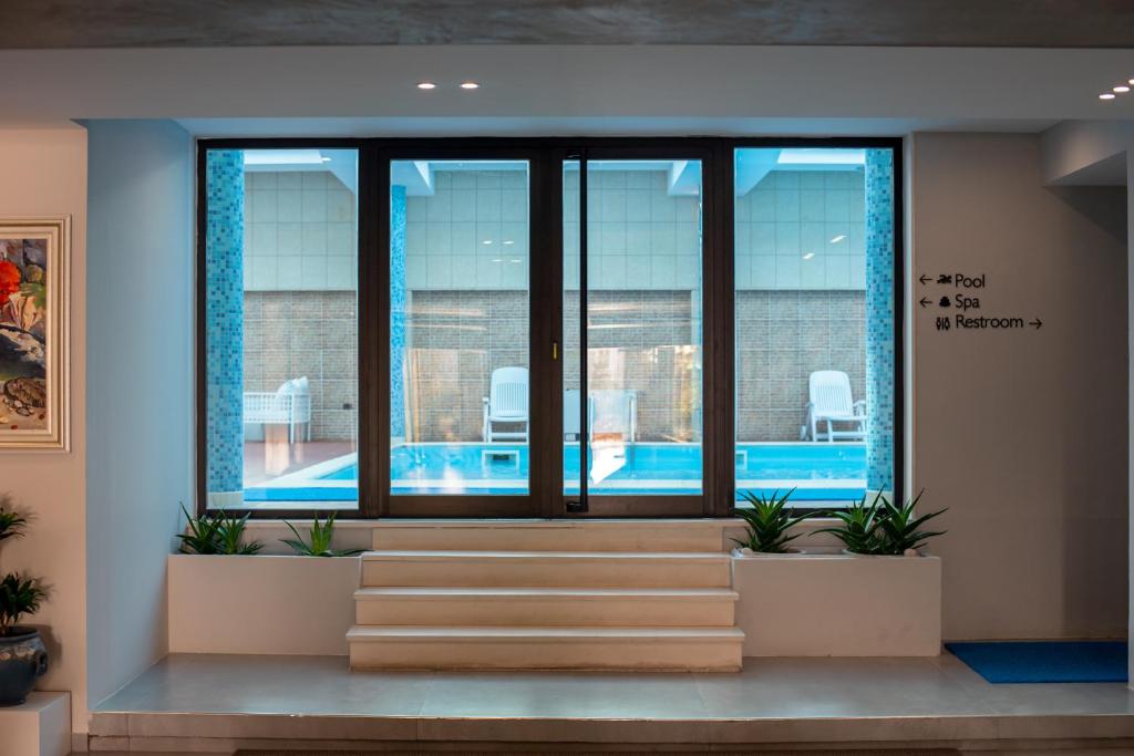 Hotel Vlora International photo