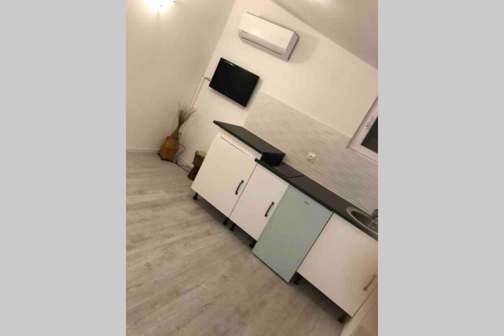 Studio avec grande piscine privative - 4