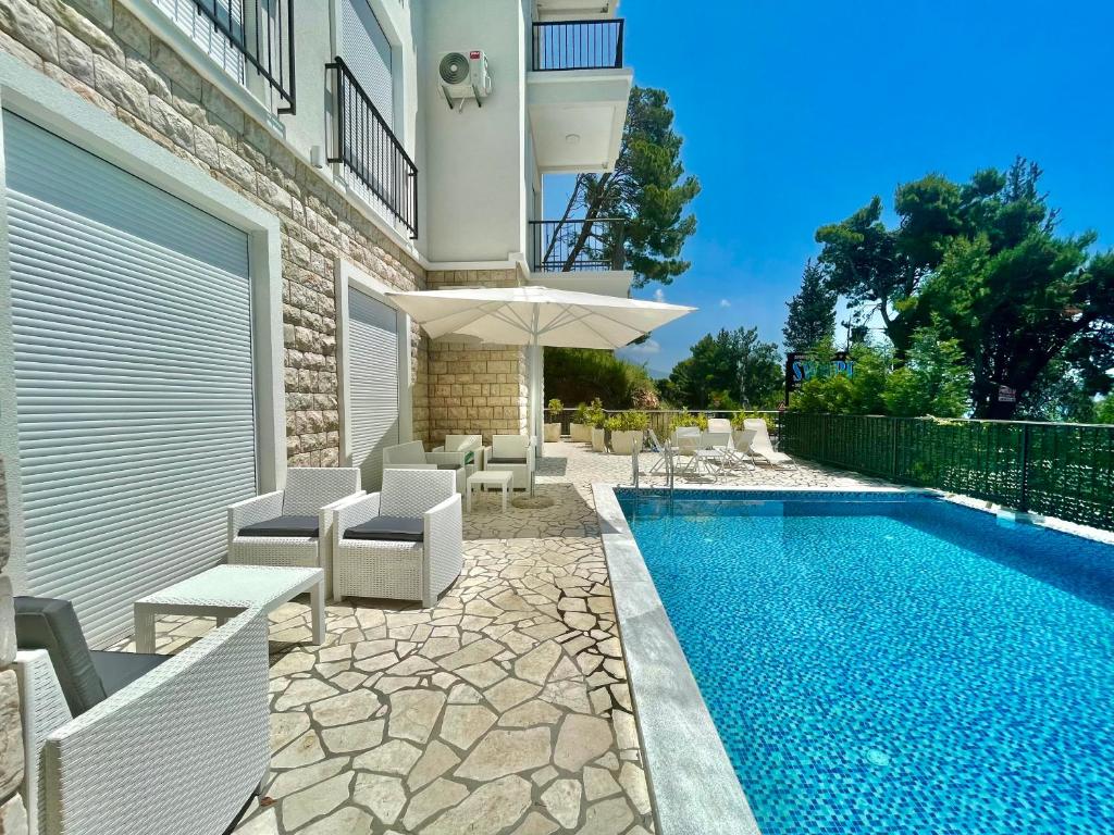 Seaside Apartments Sword photo