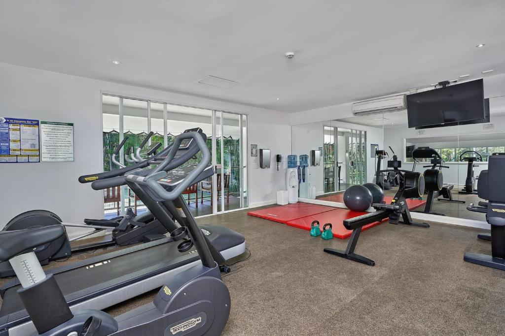 Beach Club Palm Cove 2 Bedroom Luxury Penthouse photo