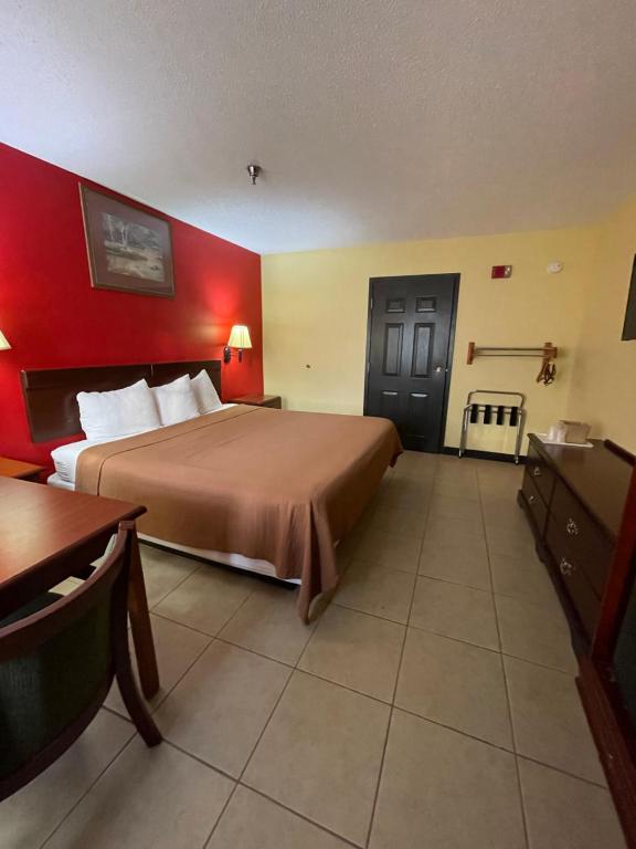 Relax Inn McRae photo