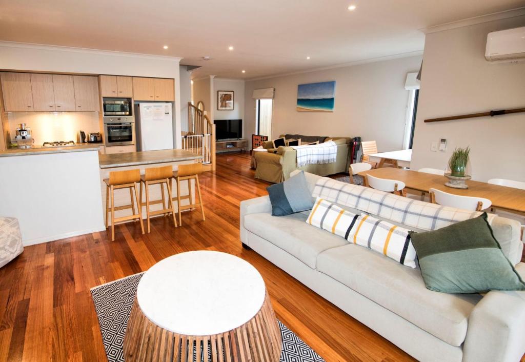 FLINDER's REST, Queenscliff