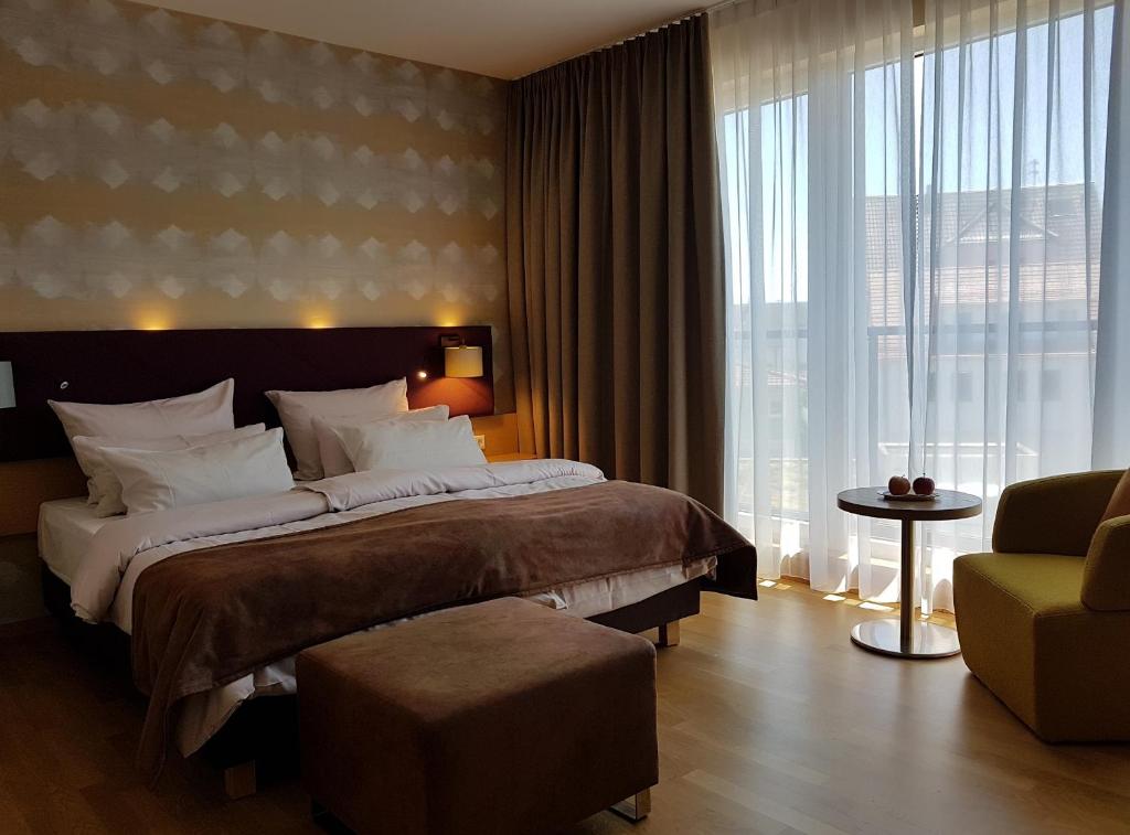 Restaurant & Hotel Einhorn photo