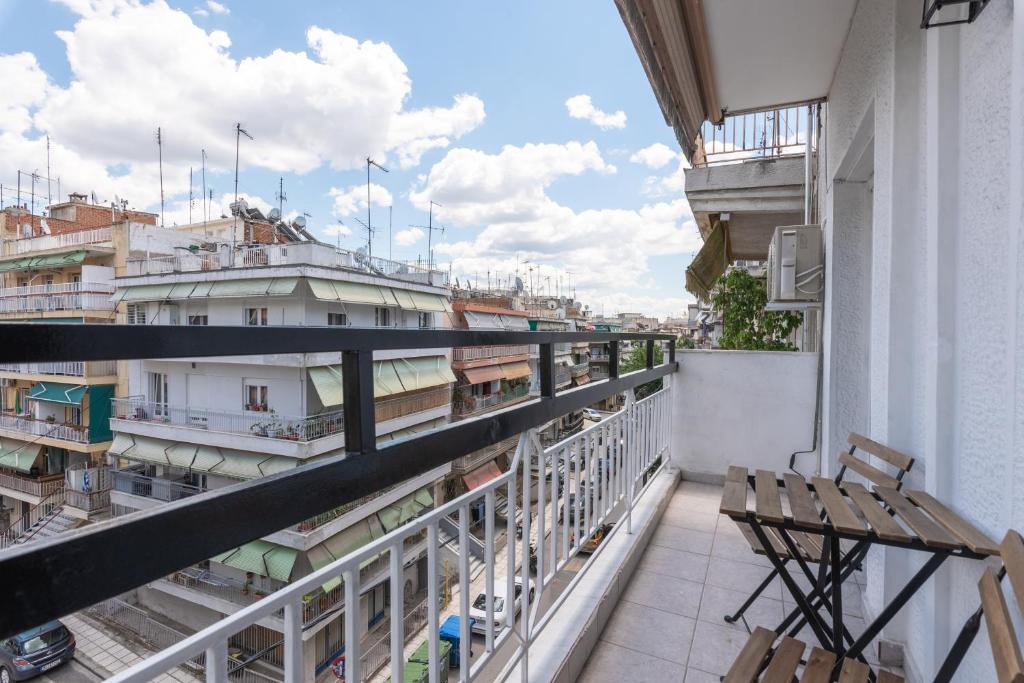 Cozy apartment next to city center photo