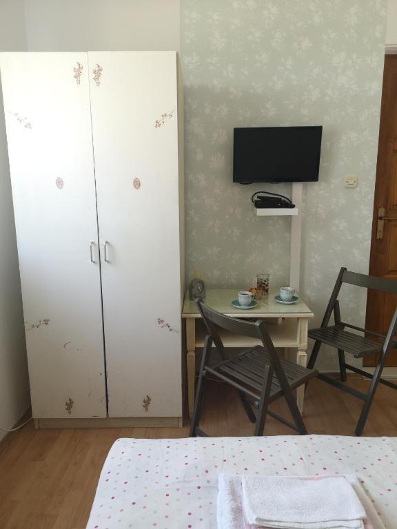 Country House Peace photo