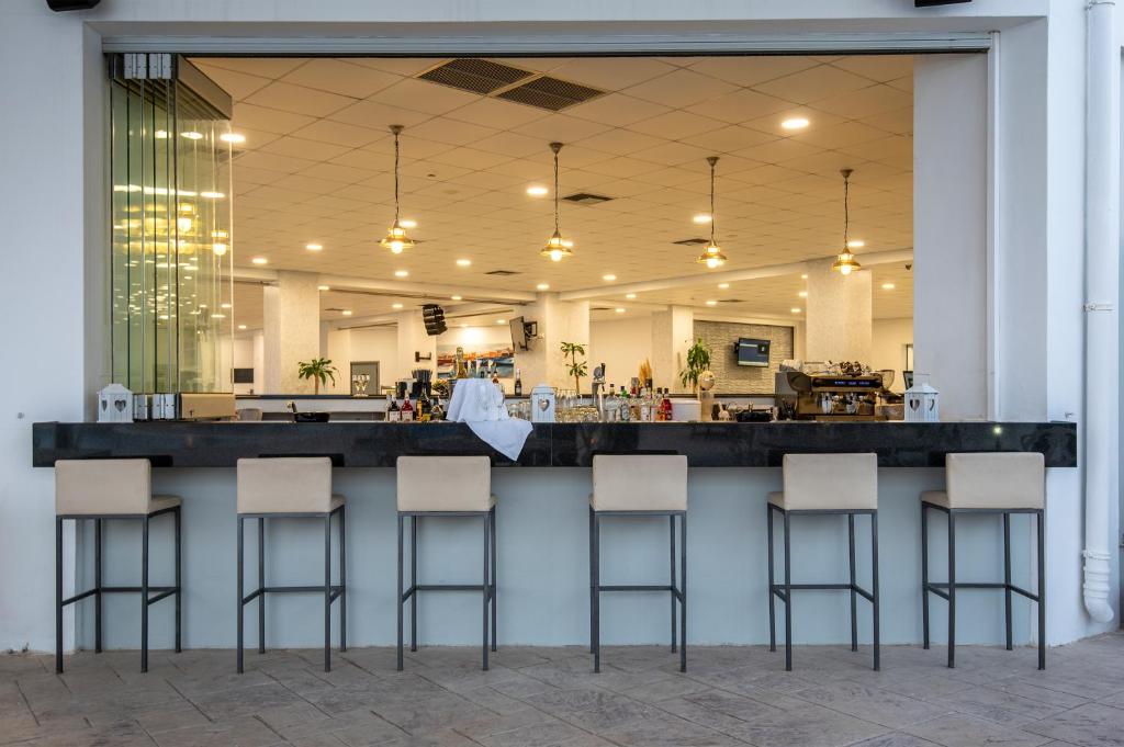 Royal Bay Suites — Restaurant & bars in Kefalos, South Aegean