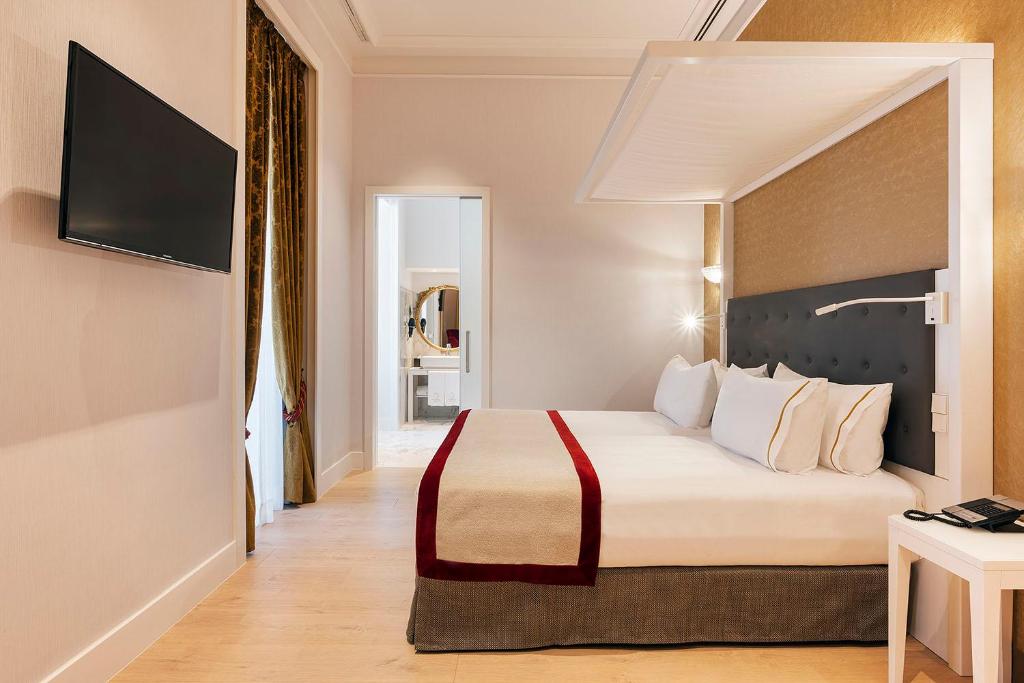 Aurea Ana Palace by Eurostars Hotel Company photo