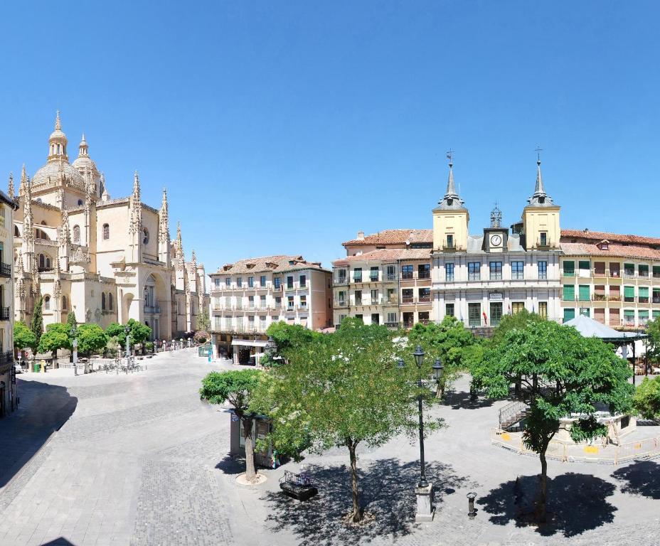 Hotel Infanta Isabel en Segovia, España - 3000 precios | Planet of Hotels
