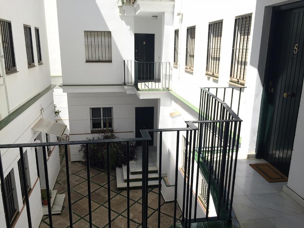 Luminoso y amplio apartamento en el centro histórico de Sevilla - 2