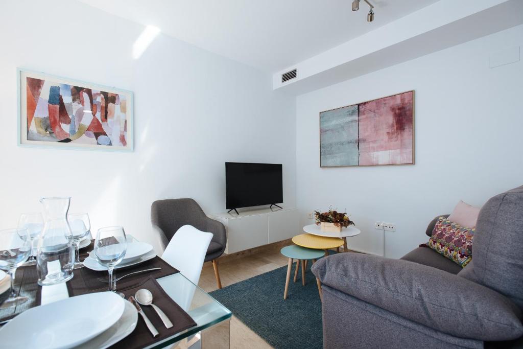 Triana Home - Free Parking - 4
