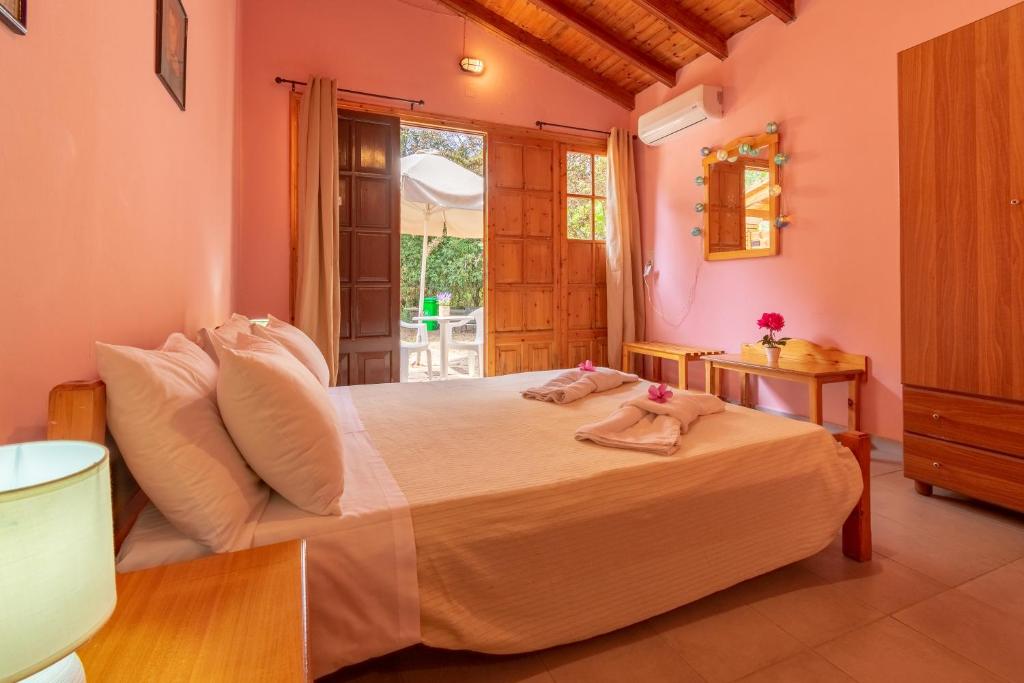 Villa Olive apartments photo