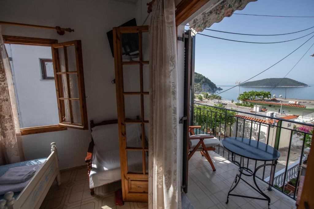 Eleni Studios Neo Klima Skopelos photo