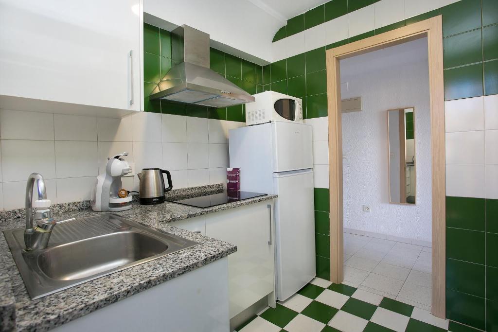 Apartamentos Amalia By Mc — Hotel rooms in Benidorm, Valencian Community