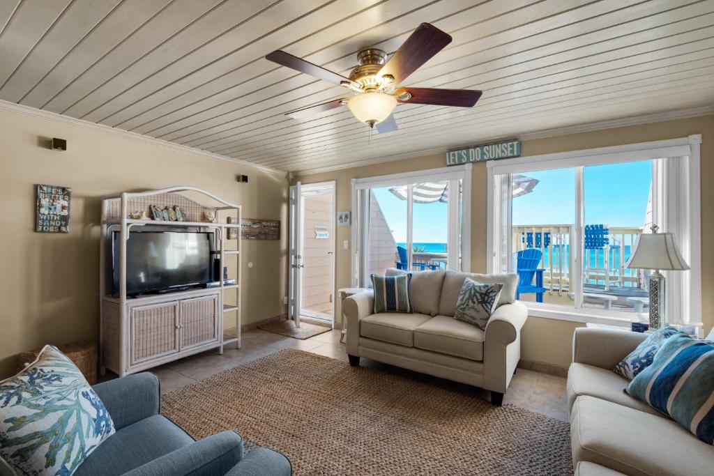 111 The Shores, Sunnyside