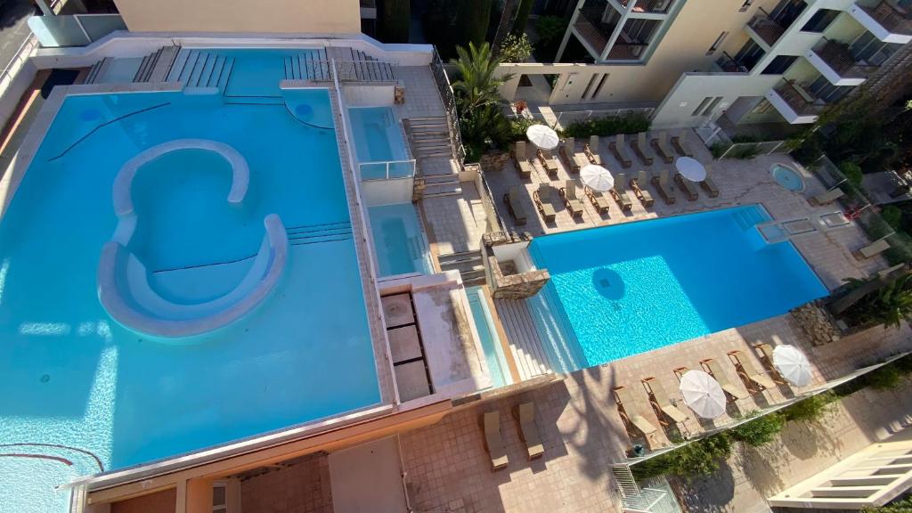 Penthouse vue mer avec Rooftop,Jacuzzi,et parking privé - 4