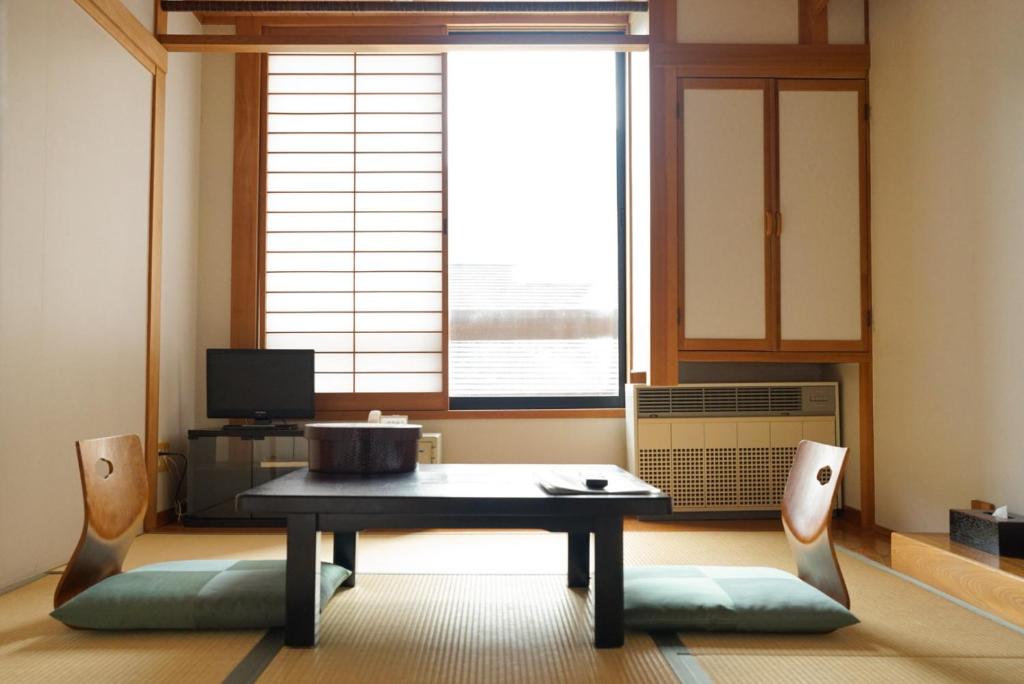 Nakanoyu Onsen Ryokan photo
