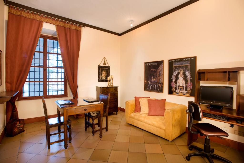Hotel Dann Monasterio photo