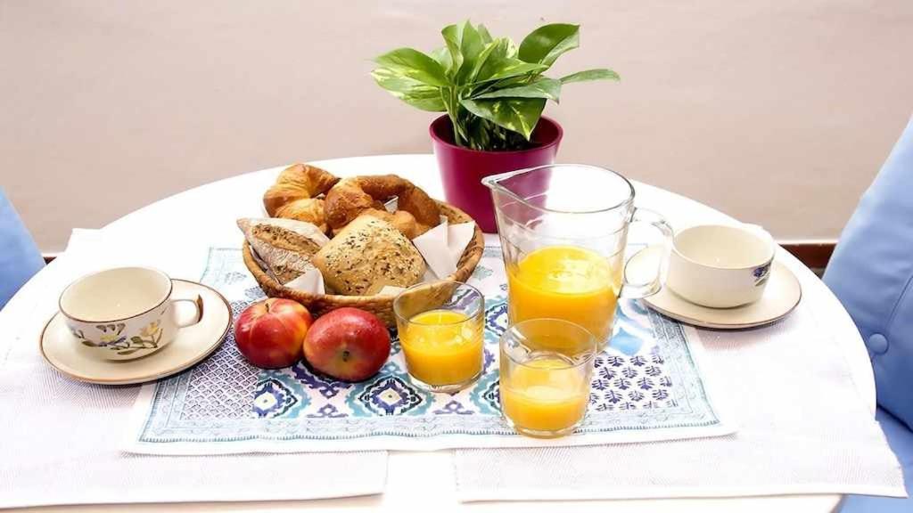 Apartamento con jardin y piscina B photo