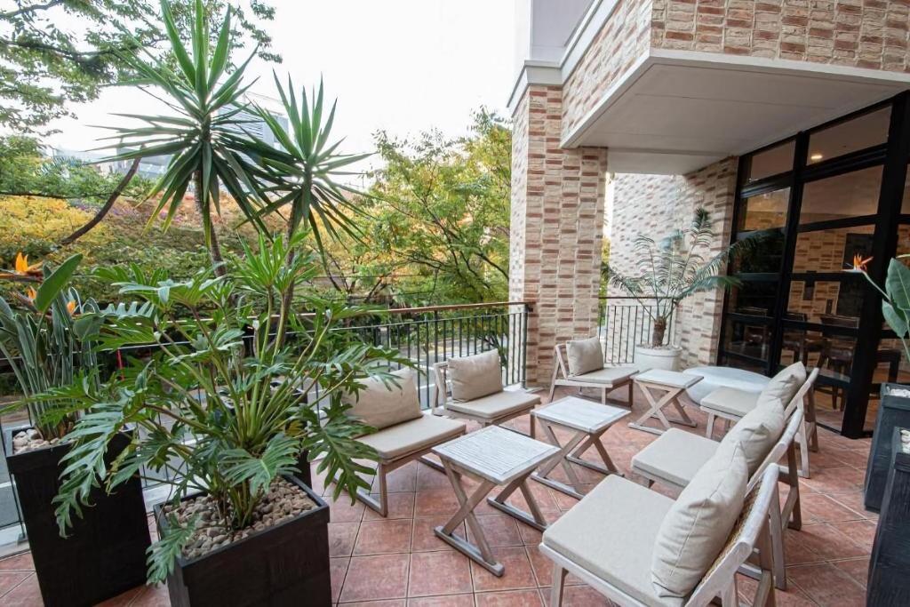 2. 존크 호텔 하카..