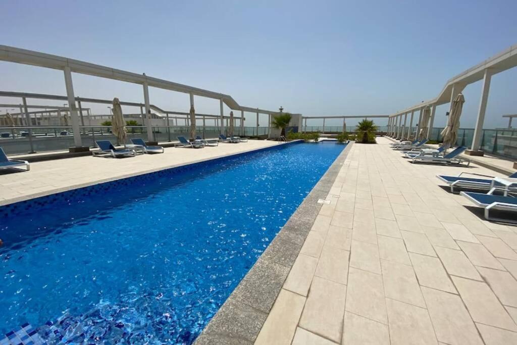 2 BEDROOM INCREDIBLE OCEAN VEW APARTMENT — Hotel in Ras Al Khaimah