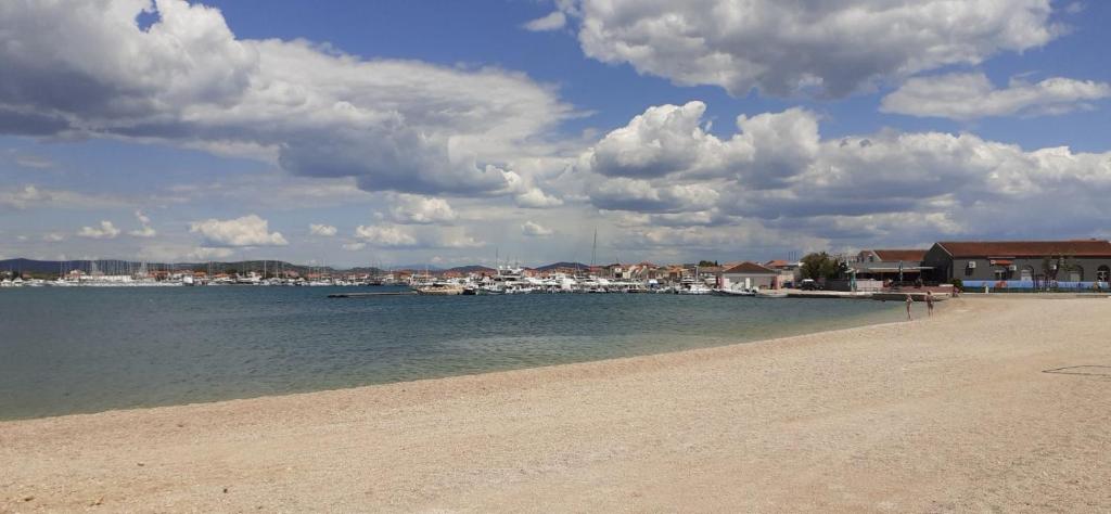 Beach apartment VAMI with sea view photo