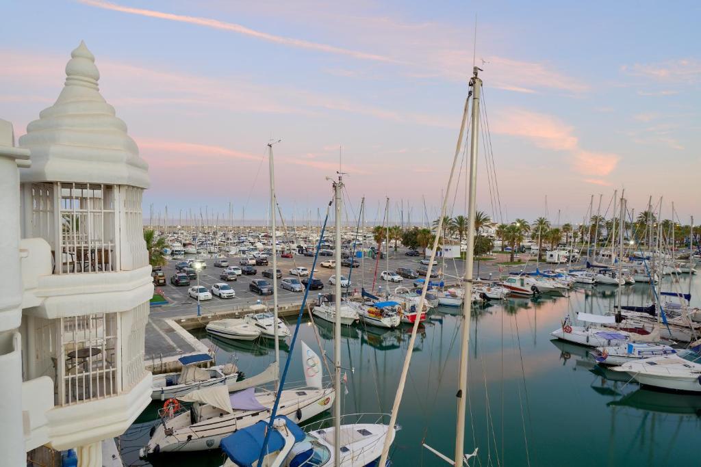 weforyou Ola Puerto Marina Apartment - 2