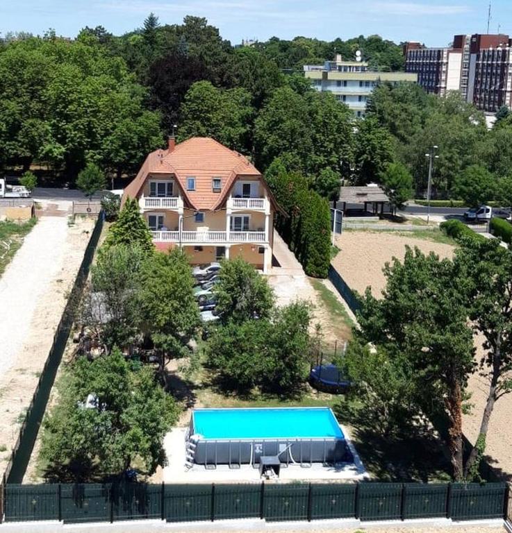 Attila Vendeghaz — Hotel in Hévíz