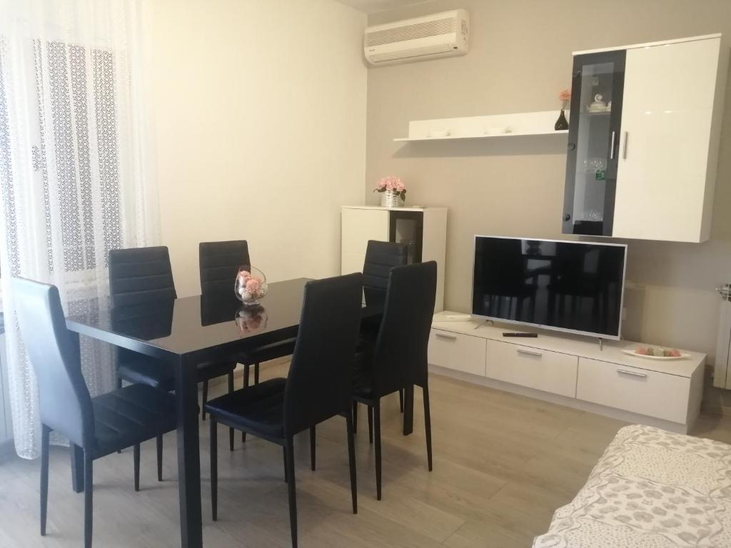 Apartment Vera, 80 m from the sea, Novigrad – Istrie