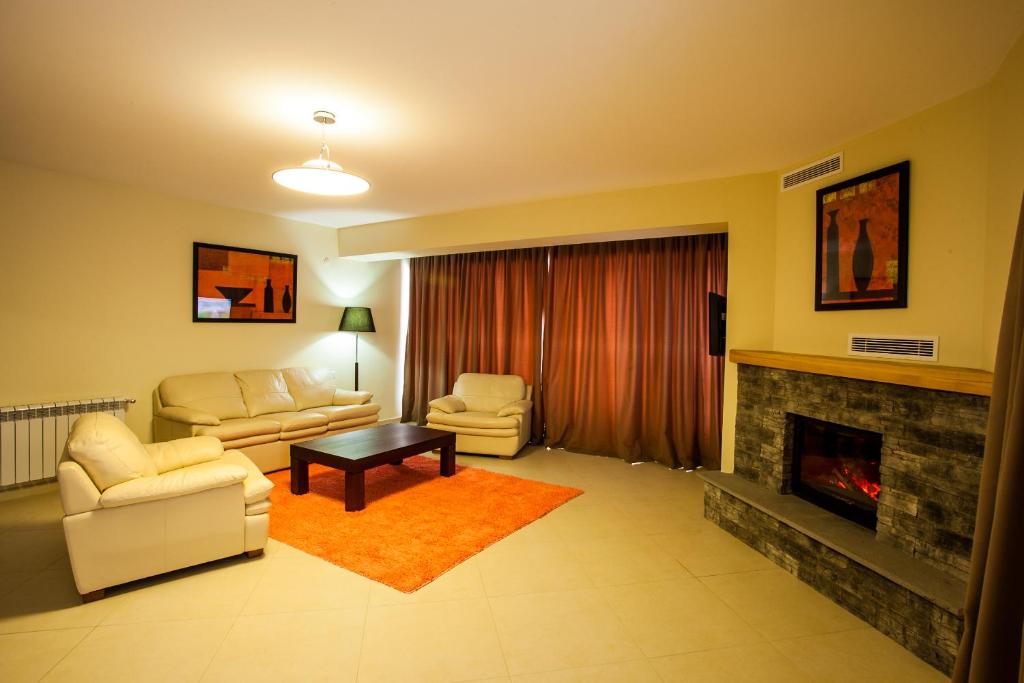 Crystal Hill Resort photo
