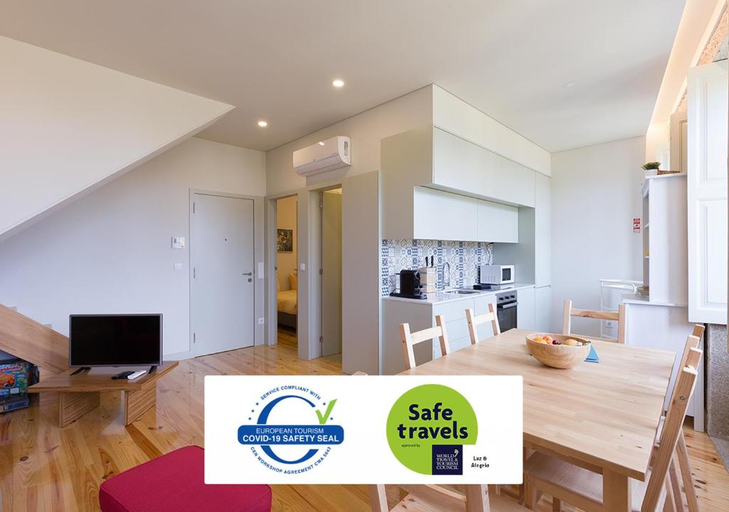 Luz & Alegria Place!, Porto