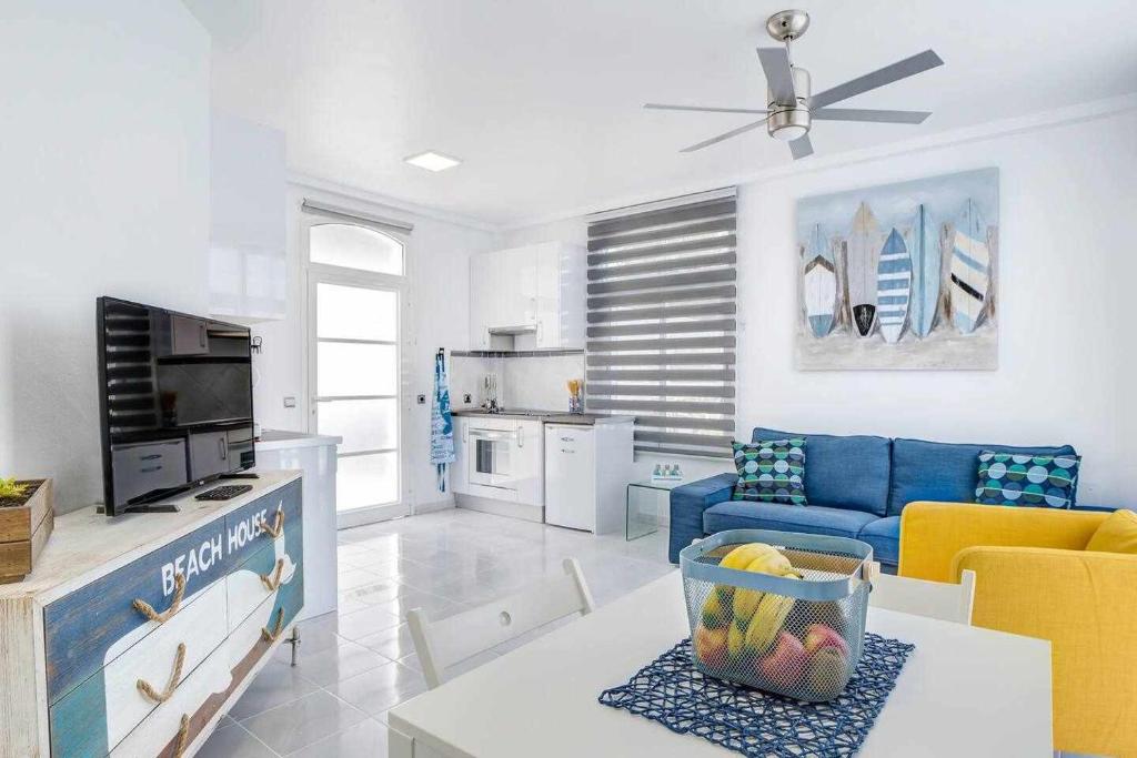 Nora Beach House 4 - 5
