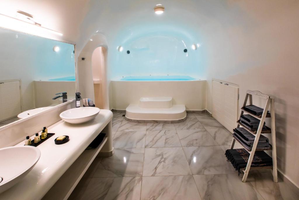 Santorini Delux photo
