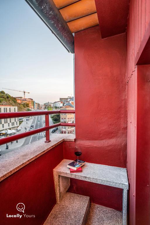 Locally Yours Oporto Apartments photo