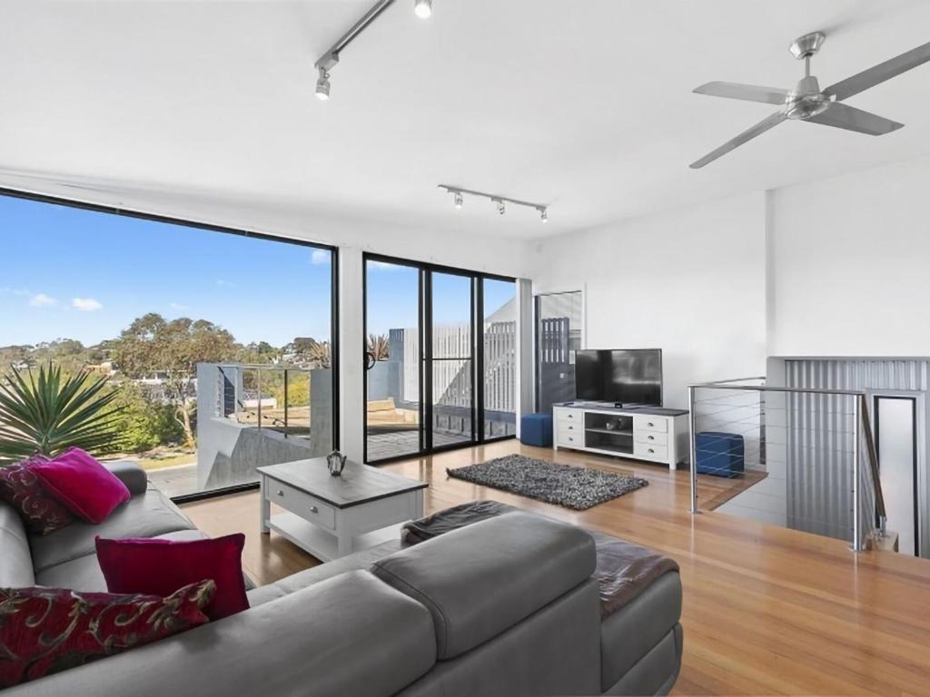 Highlander Haven 8a, Torquay