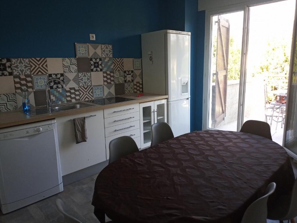 CASA FIUME - 6 couchages terrasse-plages-parking aisé -3 ad 2 enft 1 bb - 4