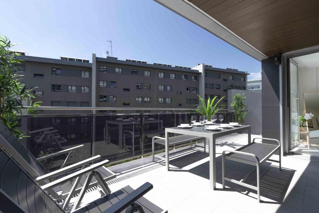 Sstar - The Rentals Collection - 2