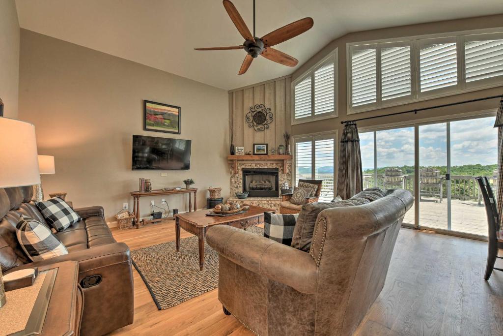 Roaring Gap Home with Pool Access and Mtn Views!