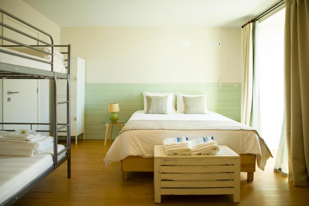 THE HOLY COW - Hostel &amp; Suites — Hotel in Ponta Delgada