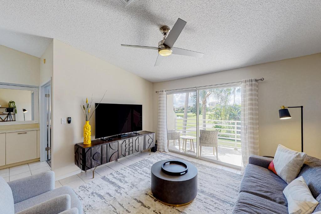 Bahia Del Mar 241, St Petersburg