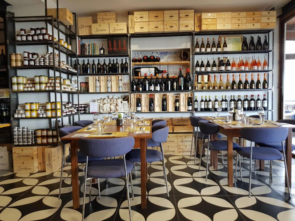 Vesuvio Inn Bed & Wine Experience photo