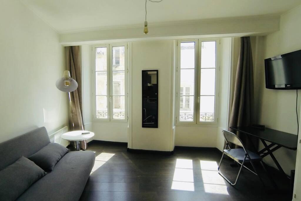 Grand studio à deux pas du Vieux Port - 3