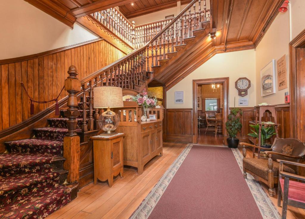Dunstan House photo