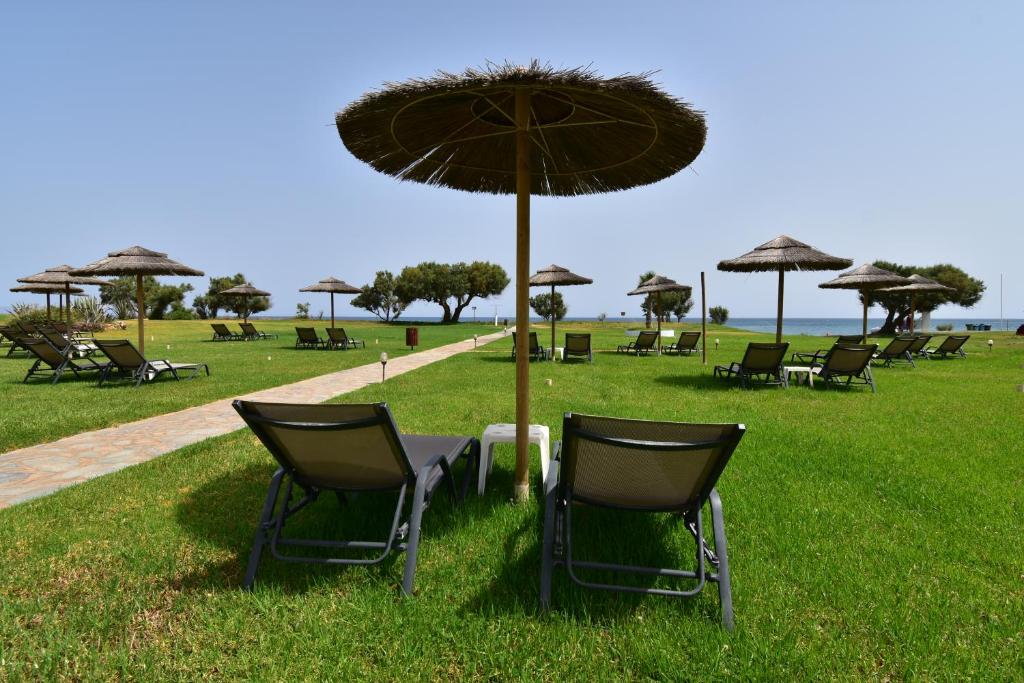 Geraniotis Beach — Beach in Platanias