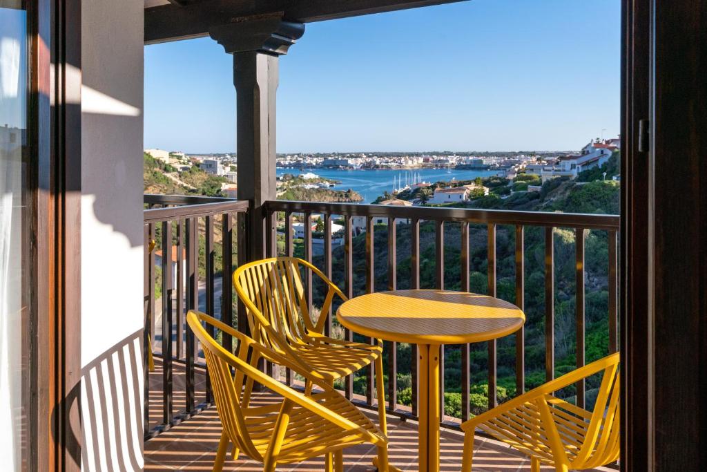 Calallonga Hotel Menorca photo