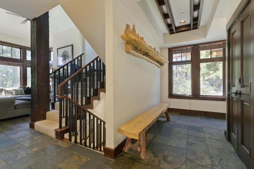 Juniper Crest #25 Condo photo